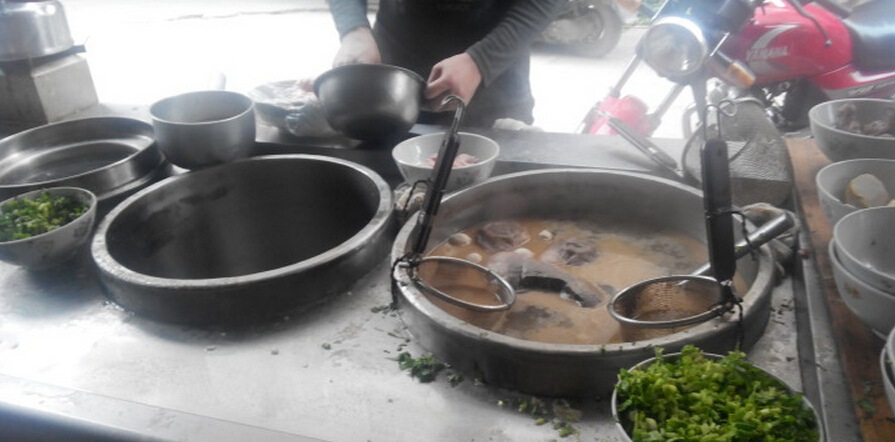 我开了十年的面馆，来聊聊如何下料做出鲜味来